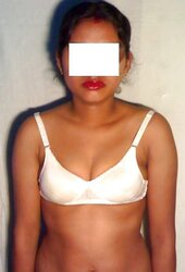Indian wifey lurks her face