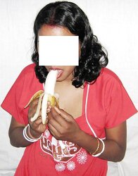 Indian wifey lurks her face