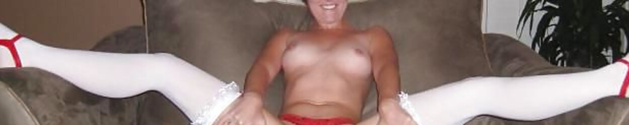 Crotchless Mummy Opens Up