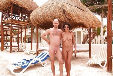 Nude duo 44.