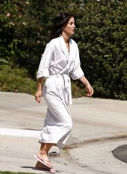 Courteney Cox Sole Pictures