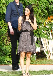 Courteney Cox Sole Pictures