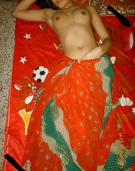 Gujarati Bhabhi in Sharee so super hot.............