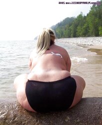 Bootylicious Beach Honey