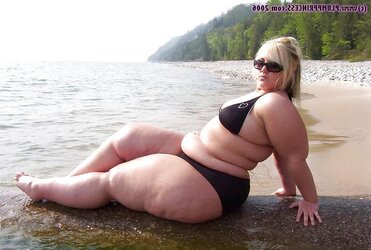 Bootylicious Beach Honey