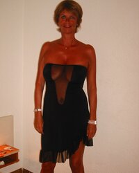 Saggy mature swinger