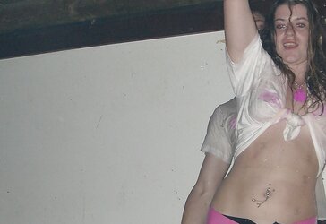 Miss Moist T-Tee-Shirt - MOLTEN British Gals