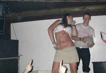 Miss Moist T-Tee-Shirt - MOLTEN British Gals