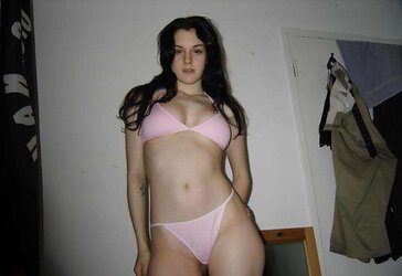 GEILE UND LUXURIOUS BROWN-HAIRED