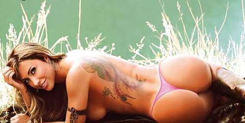 Jaque Khury - Red-Hot Brazilian Stunner