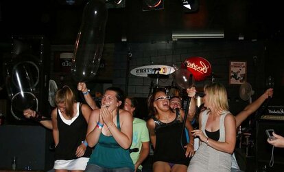 Upskirts Upshorts