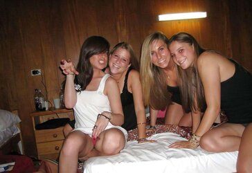 Upskirts Upshorts