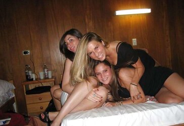 Upskirts Upshorts