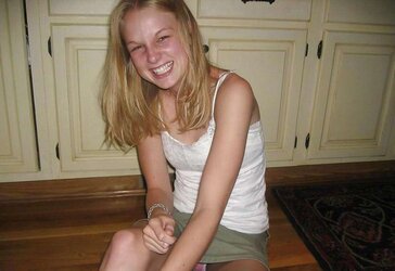 Upskirts Upshorts
