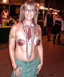 Wedding Ring Swingers #39: Super-Naughty Wives