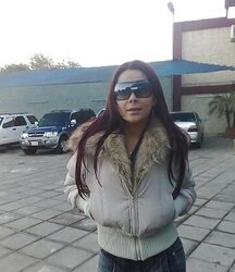 Lizeth Farah - mama de Paulette (supuestas fotos)
