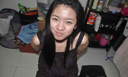 Carrier Singapore Linda gargling her married fucking partner