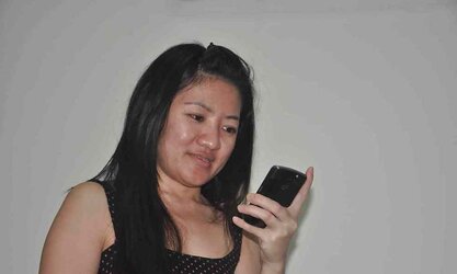 Carrier Singapore Linda gargling her married fucking partner