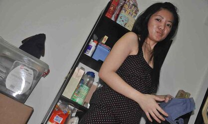 Carrier Singapore Linda gargling her married fucking partner