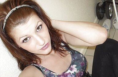 SUPER-SEXY TINY POSER X