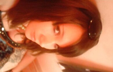 Teenager selfshot (legitimate)