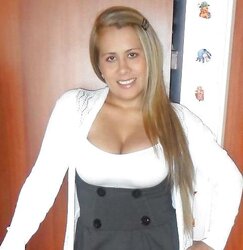 Gineht! Tetoncita deliciosa!