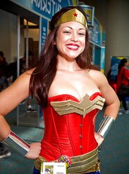Honeys of Comic Con