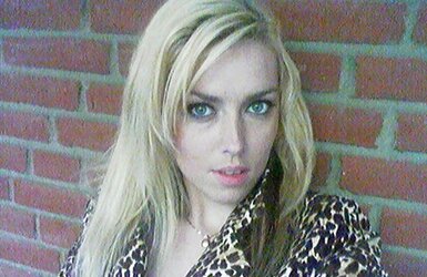 Julia super-fucking-hot hoe