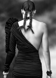 Dark-Hued and White die O , ThorHammer