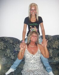 Bombshell Fbook femmes