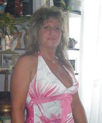 Bombshell Fbook femmes