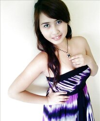 Selfie teenager pinay bare photo