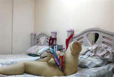 Juliet delrosario plumbing with ten inches botle