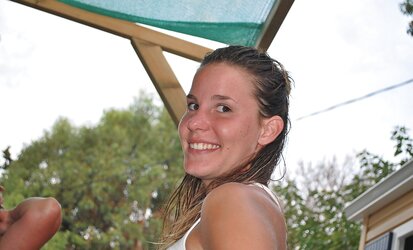 Ultra-Cute teenager Marion