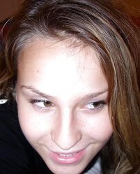 KLEINE SPECTACULAR BLONDINE