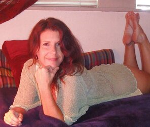 Steaming Mature Feet (Soles)