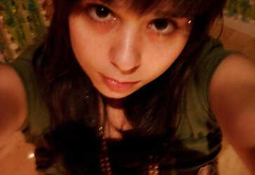 Ariel Rebel Remarkable Selfshots
