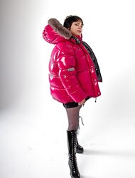 Super-Sexy wifes in handsome jackets
