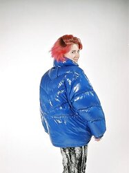 Super-Sexy wifes in handsome jackets