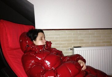 Super-Sexy wifes in handsome jackets