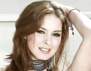 Linda y hermosa Annais