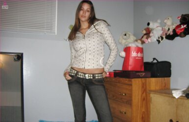 Amatrice dark haired parfaite set complet
