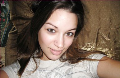 Amatrice dark haired parfaite set complet
