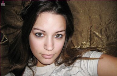Amatrice dark haired parfaite set complet