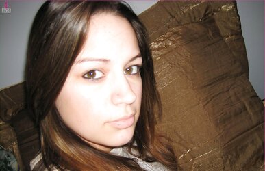 Amatrice dark haired parfaite set complet