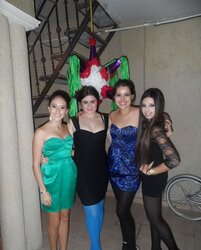 Mexicanas en pantimedias - mexican dolls in stockings