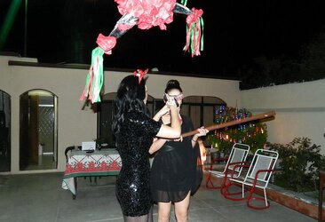Mexicanas en pantimedias - mexican dolls in stockings