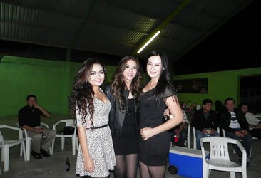 Mexicanas en pantimedias - mexican dolls in stockings