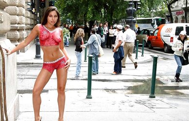 Super-Fucking-Hot Ladies with Assets Paint