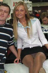 Upskirt Stockings Mingle